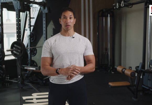 Эта тренировка для начинающих позволяет вам наращивать мышцы и оставаться стройными одновременно