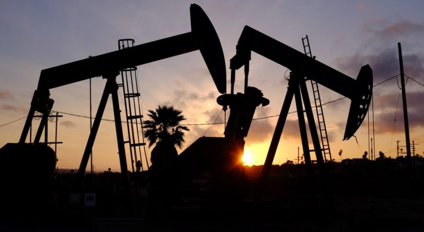 Нефть Super Light конкурирует с иранской в Японии и Южной Корее