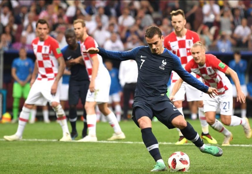 230dc86bc05c4fc43de1f4214d3871ba Первый тайм финала Чемпионата мира: три гола и французы впереди