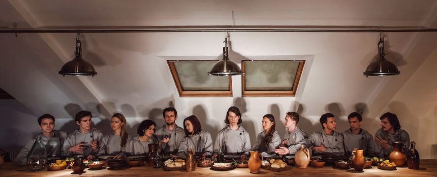 095d3cbf4d3d1970cc43106e6742f86f «Зеркала Карлоса Сантоса»: спектакль с полным погружением