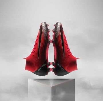 Бутсы Nike CR7 Chapter 7 Mercurial от самого Роналду