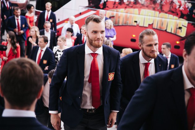 Дом моды Henderson продолжит одевать хоккеистов