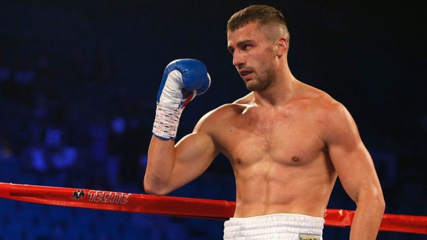 ac921a3b34fe18ce190d63f720a175de Украинский боксер Александр Гвоздик защитил титул чемпиона мира
