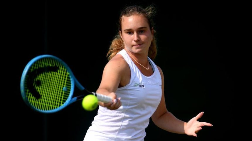 4cbcd574d13908e46df5ee7a175f30e4 Украинка пробилась в финал юниорского Уимблдона
