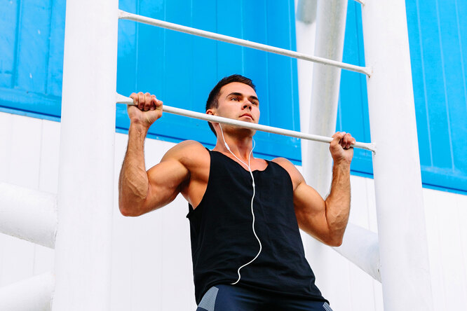 Чем полезны подтягивания: 5 причин начать тренировки на турнике