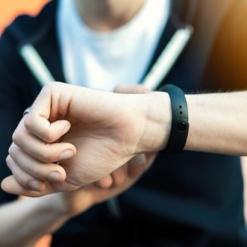 e735dfa0182117527dd189a261d61963 Стоит ли пользоваться фитнес-трекером: кому он нужен, а кому — нет