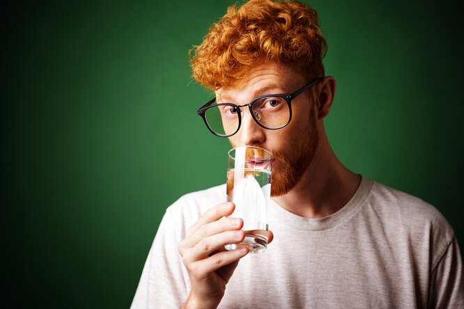 Правда ли, что стакан воды натощак улучшает метаболизм и способствует похудению?