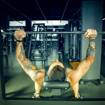d61f7e0d71464297ab78014565fa989d Что будет с телом, если делать жим лежа каждый день?