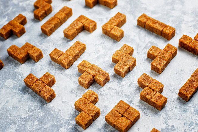 Что делать при низком уровне сахара в крови: причины и симптомы гипогликемии