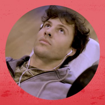 Звезда сериала»Предатели»Роб Рауш делится своей дневной тренировкой груди с гантелями