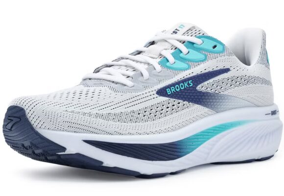 Brooks Ghost 17 наконец-то поступил в продажу. Сэкономьте до 50% на проверенной редактором обуви Brooks на большой весенней распродаже Amazon.