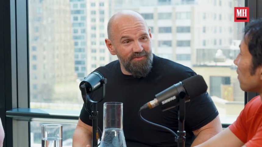 Представляем новый фитнес-подкаст журнала Men’s Health — Strong Talk