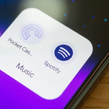 Spotify теперь позволяет загружать и транслировать собственные подкасты AI — Android Authority