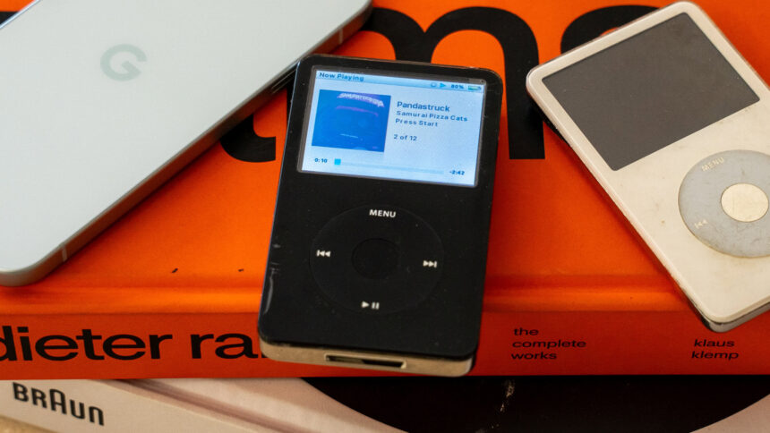 86c671306de00b06ca036463e0b6fa67 Я выключил музыку на телефоне Android и вернулся к iPod