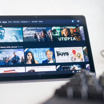 36 лучших индийских оригинальных сериалов на Netflix и Prime Video