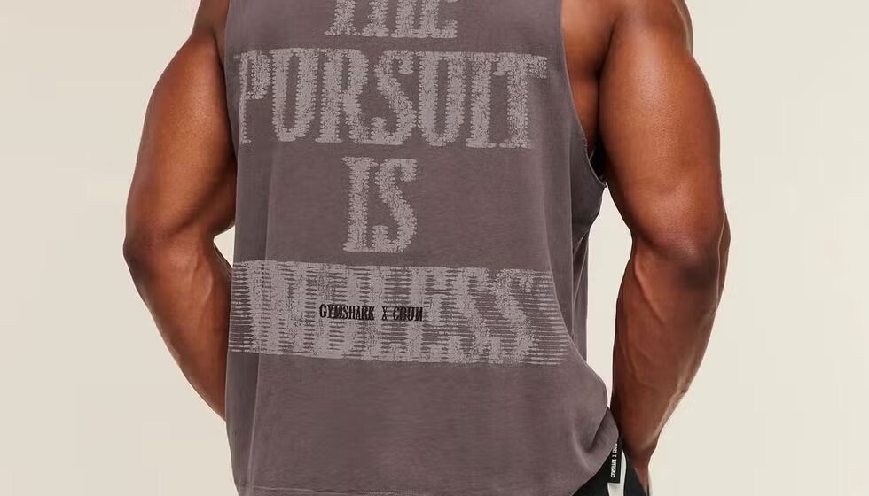 Gymshark и Крис Бамстед доставляют товар