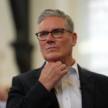 Кейр Стармер подал в отставку с поста премьер-министра Великобритании