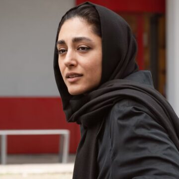 Читая «Лолиту» в Тегеране. Обзор: Гольшифте Фарахани возвышает вдумчивую, но неровную литературную драму