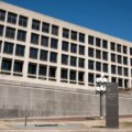 В июле США потеряли 23 000 рабочих мест, но в сфере развлечений наблюдается рост