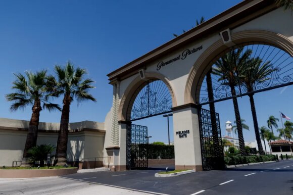 Paramount уходит из Калифорнии из-за антимонопольной борьбы и замороженного слияния с Warner Bros.