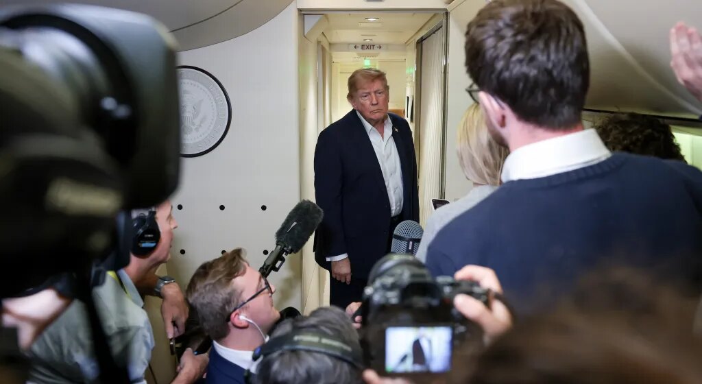 CNN лишили права освещать Трампа на Air Force One