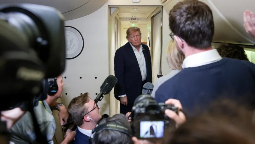 CNN лишили права освещать Трампа на Air Force One