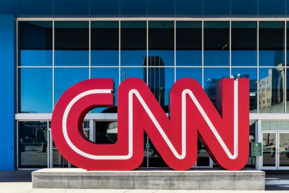 e10624d7368b2bafe3e1f18420518510 CNN проведет дебаты между Ксавье Бесеррой и Стивом Хилтоном
