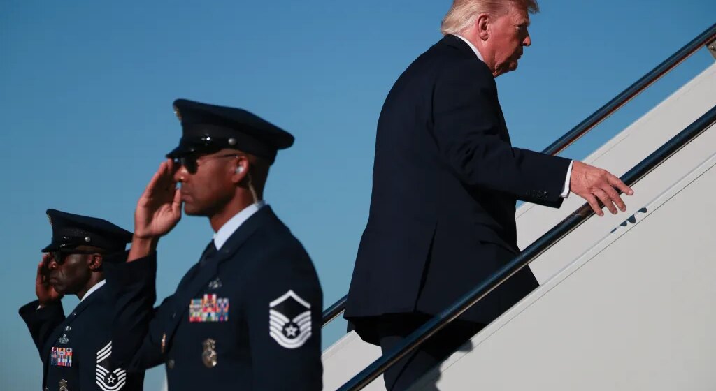 CNN и Politico вновь не пустили на борт Air Force One