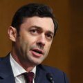 Джон Оссофф проведет сбор средств в Лос-Анджелесе перед выборами