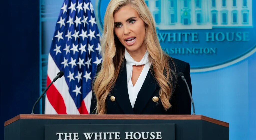 Кэти Захария покинула пост пресс-секретаря Белого дома при Трампе